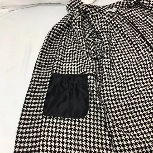 Old Navy Black & Whitee Houndstooth Coat New Size XL